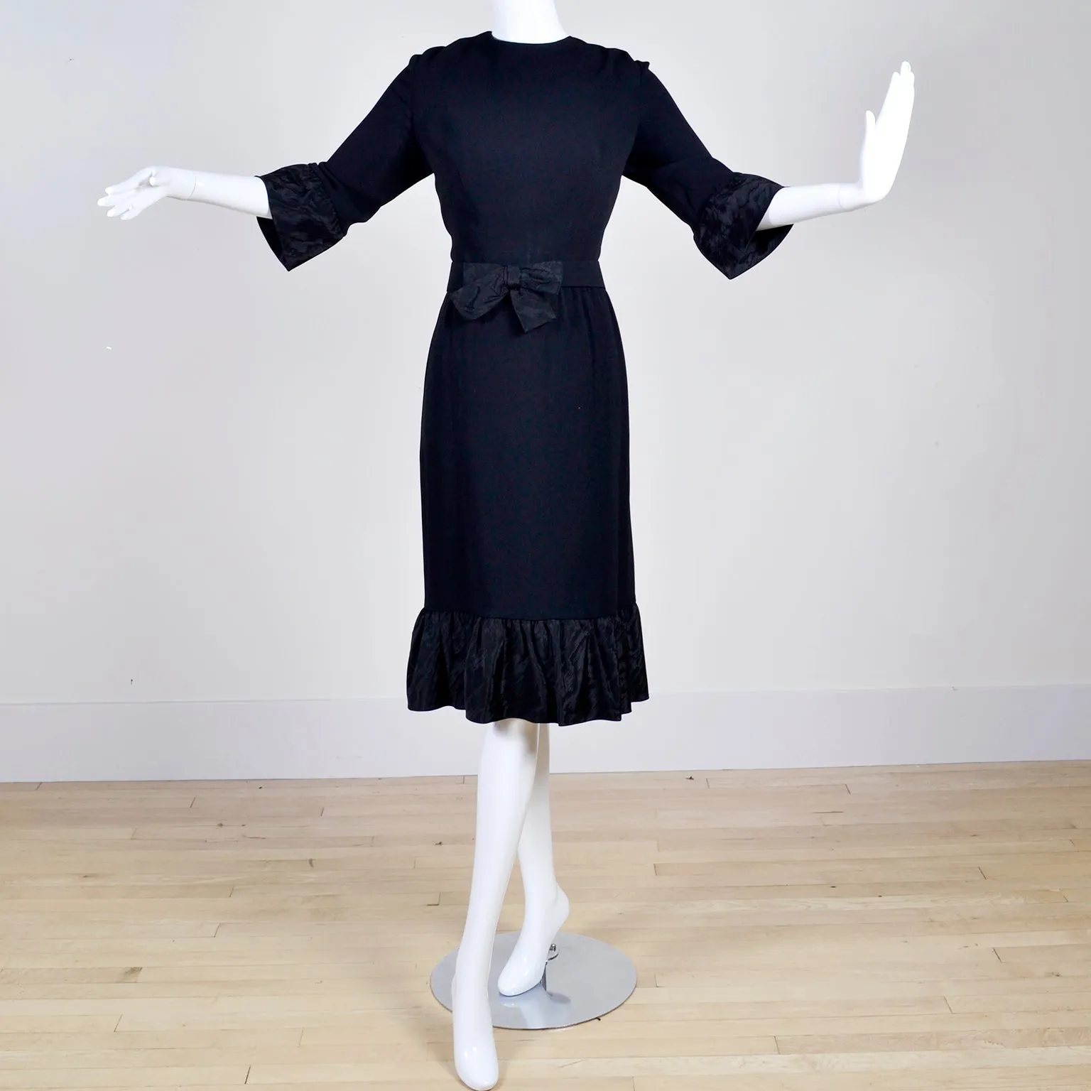 1960s Pattullo-Jo Copeland Black Crepe Vintage Dress W/ Bow Belt