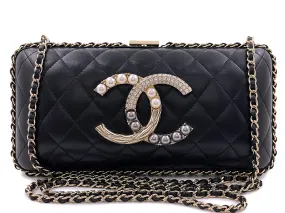 Chanel 2020 Pearl and Crystal CC Chain Around Evening Quilted Clutch Bag