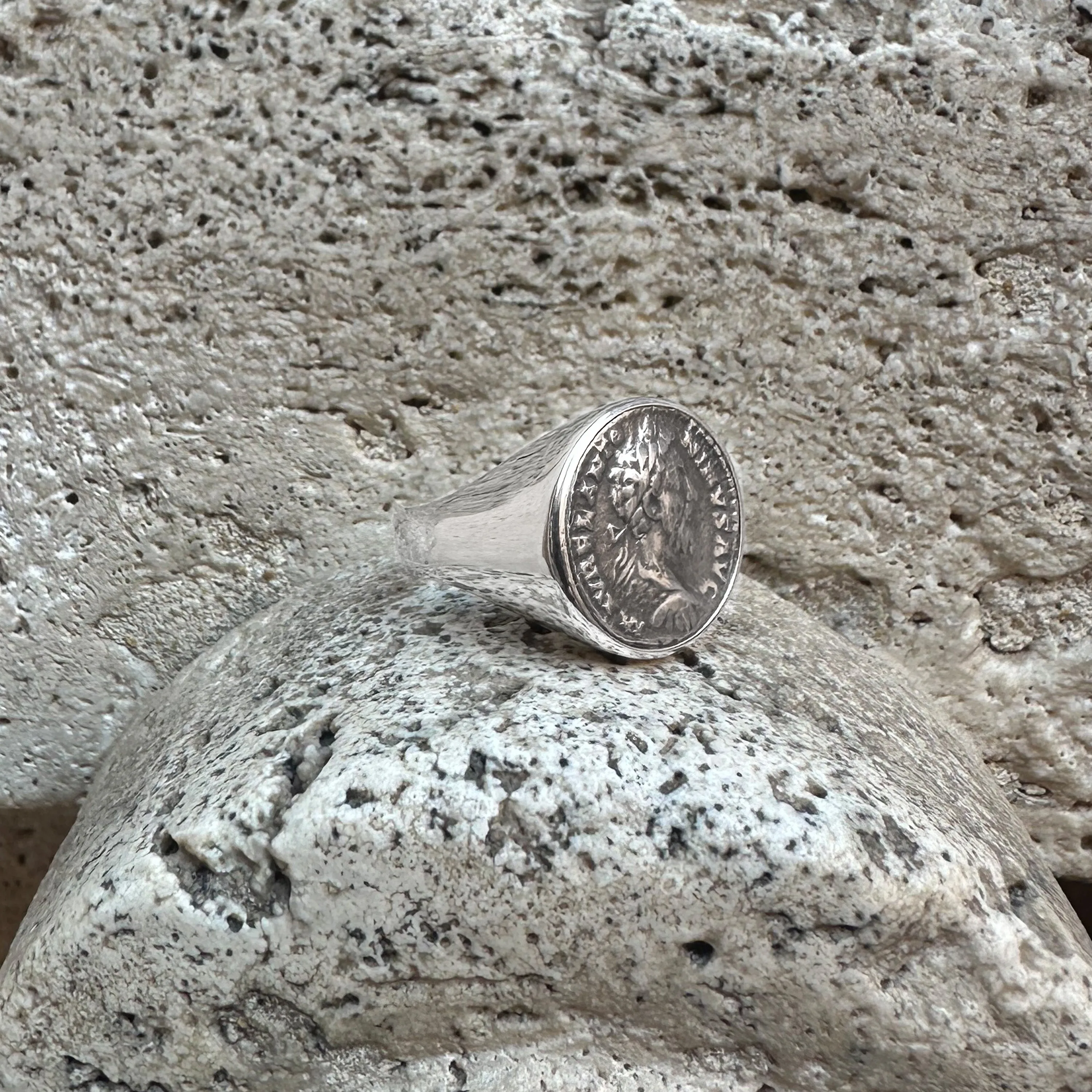 EMPEROR MARCUS AURELIUS Genuine Ancient Roman Coin 2nd cent. AD Ring