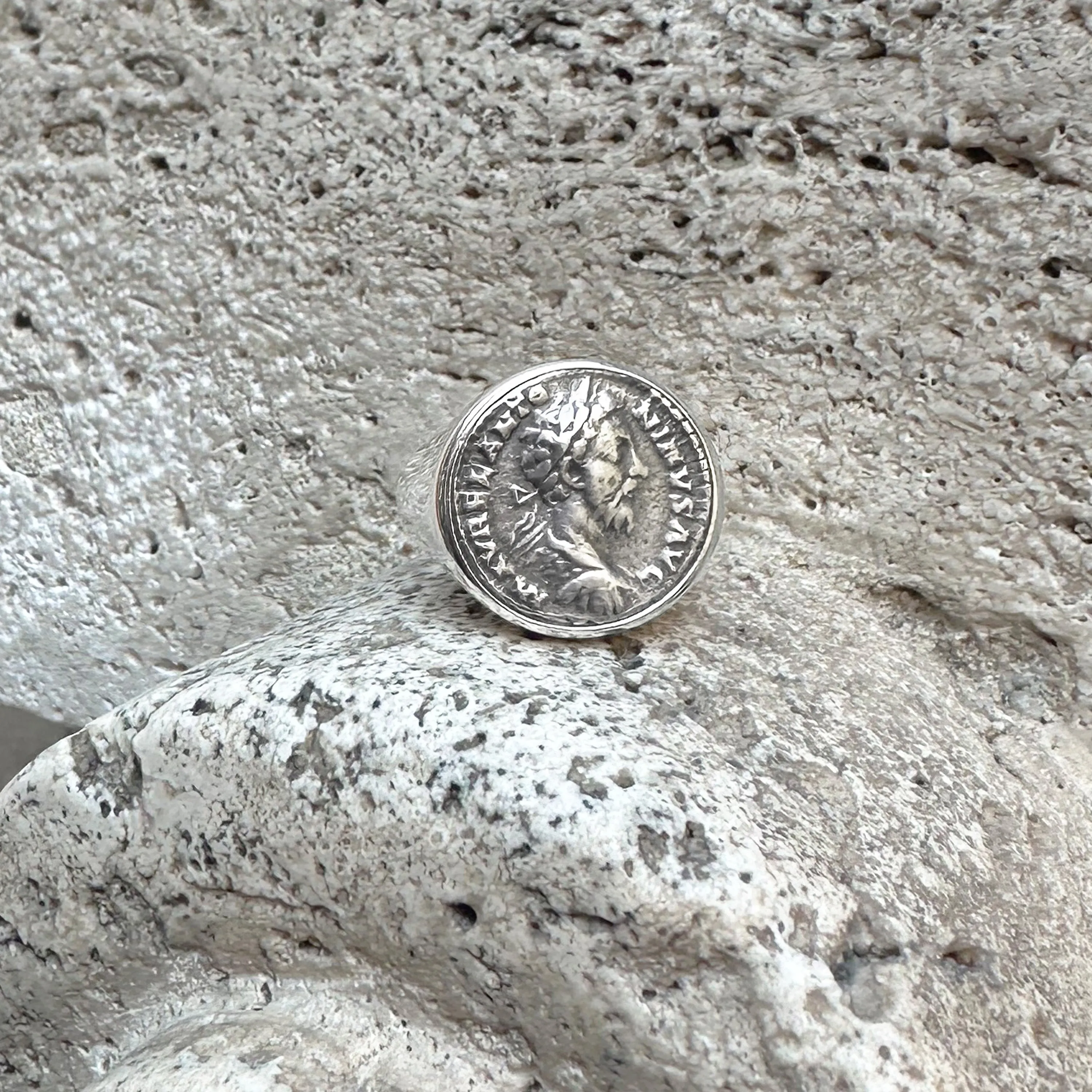 EMPEROR MARCUS AURELIUS Genuine Ancient Roman Coin 2nd cent. AD Ring